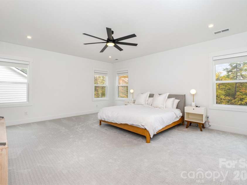 5216 Mint Harbor Way, Charlotte, NC 28269.  MLS# CAR4316519, YatesRealty ID 7403. Primary Bedroom on second floor