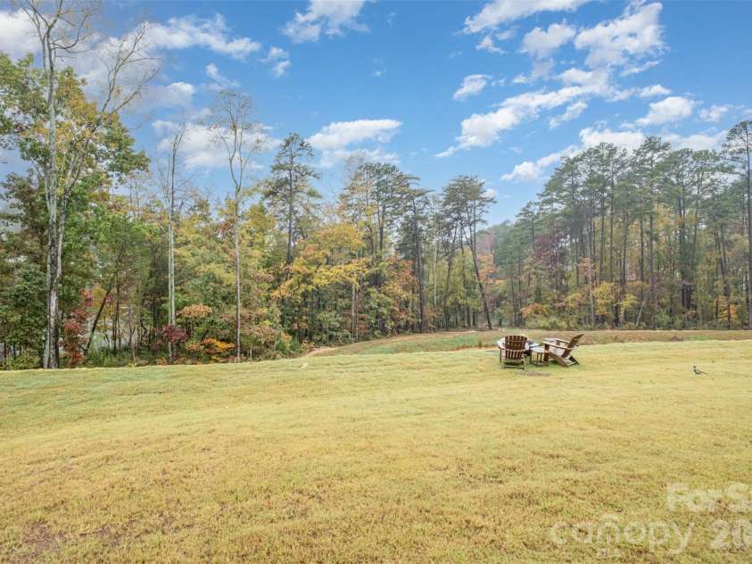 5216 Mint Harbor Way, Charlotte, NC 28269.  MLS# CAR4316519, YatesRealty ID 7403. Tranquil lakeviews