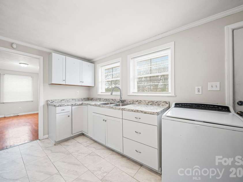 213 Crowell Avenue, Albemarle, NC 28001.  MLS# CAR4334254, YatesRealty ID 7404. 