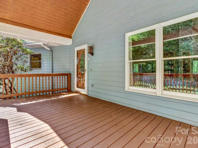 125 Winding Ridge Road, Fairview, NC 28730.  MLS# CAR4305059, YatesRealty ID 7405. 