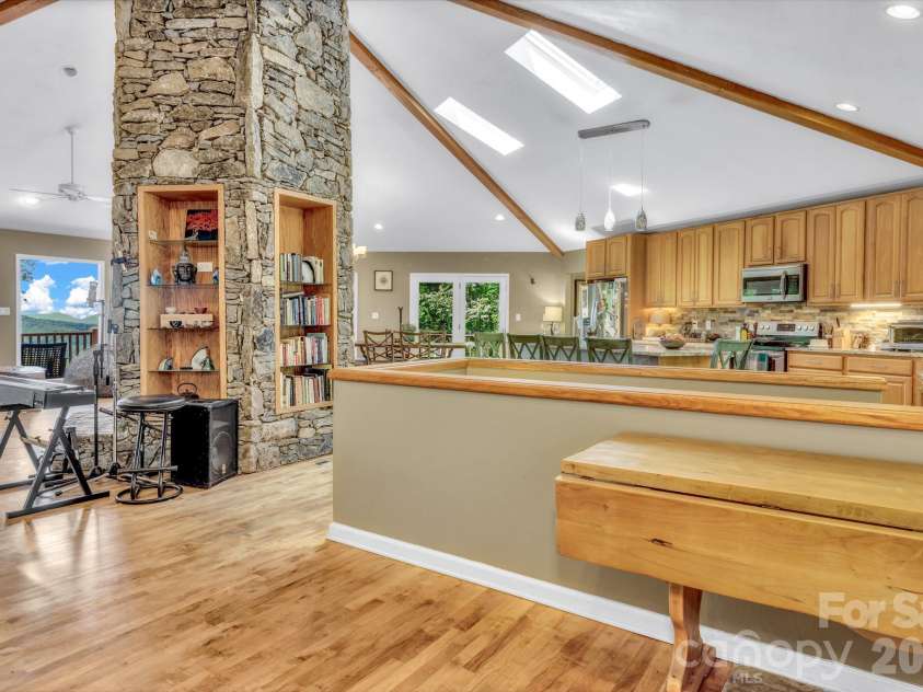 125 Winding Ridge Road, Fairview, NC 28730.  MLS# CAR4305059, YatesRealty ID 7405. 
