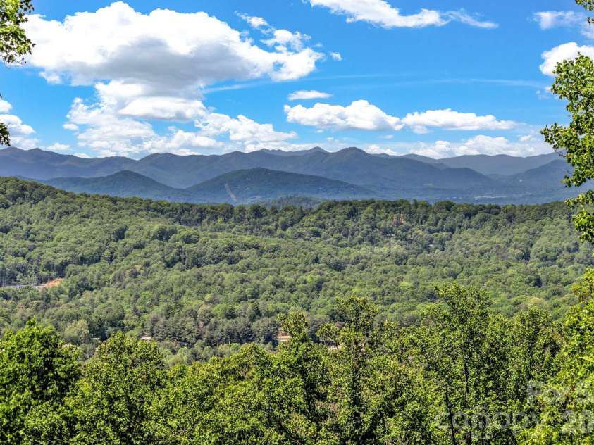 125 Winding Ridge Road, Fairview, NC 28730.  MLS# CAR4305059, YatesRealty ID 7405. 