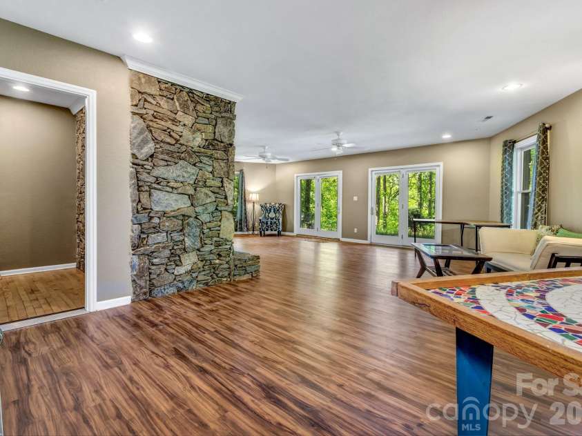 125 Winding Ridge Road, Fairview, NC 28730.  MLS# CAR4305059, YatesRealty ID 7405. 