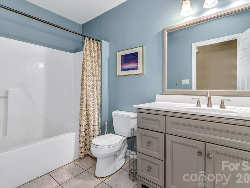 125 Winding Ridge Road, Fairview, NC 28730.  MLS# CAR4305059, YatesRealty ID 7405. 