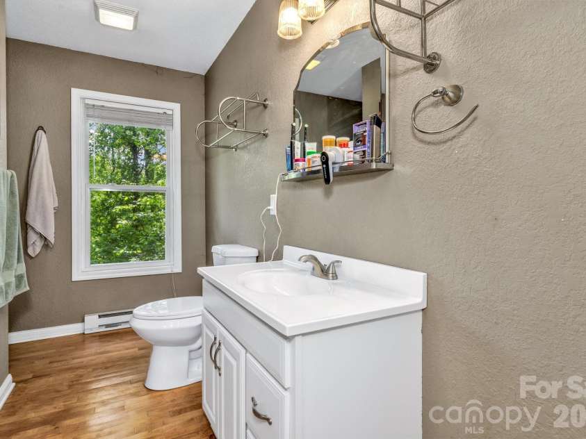 125 Winding Ridge Road, Fairview, NC 28730.  MLS# CAR4305059, YatesRealty ID 7405. 