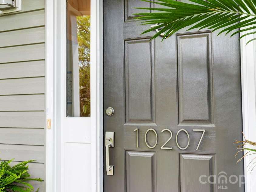 10207 Rougemont Lane, Charlotte, NC 28277.  MLS# CAR4360943, YatesRealty ID 7406. 