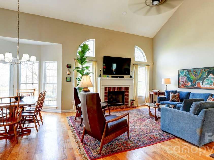 10207 Rougemont Lane, Charlotte, NC 28277.  MLS# CAR4360943, YatesRealty ID 7406. 