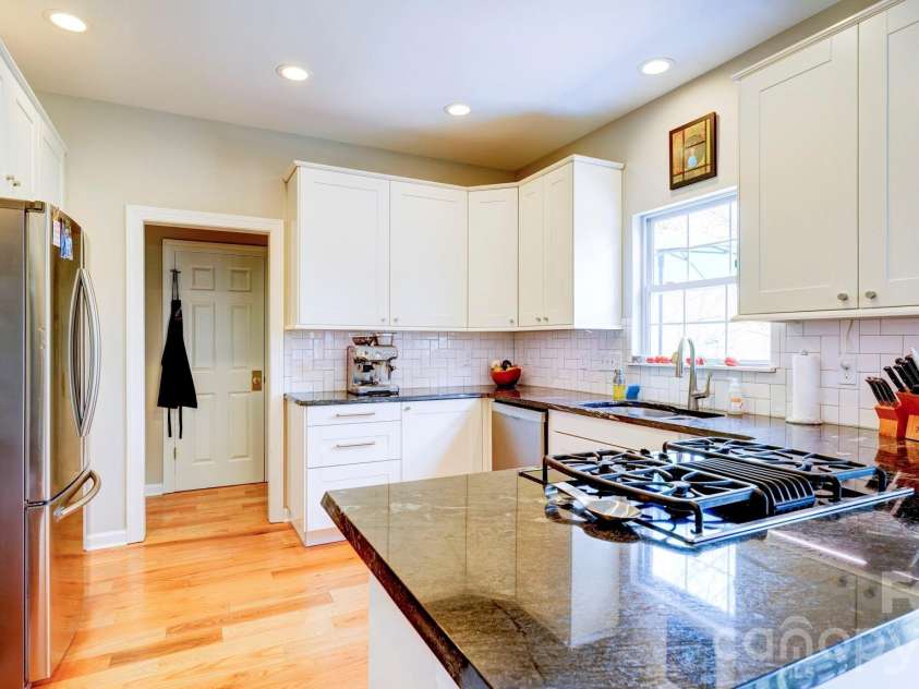 10207 Rougemont Lane, Charlotte, NC 28277.  MLS# CAR4360943, YatesRealty ID 7406. 