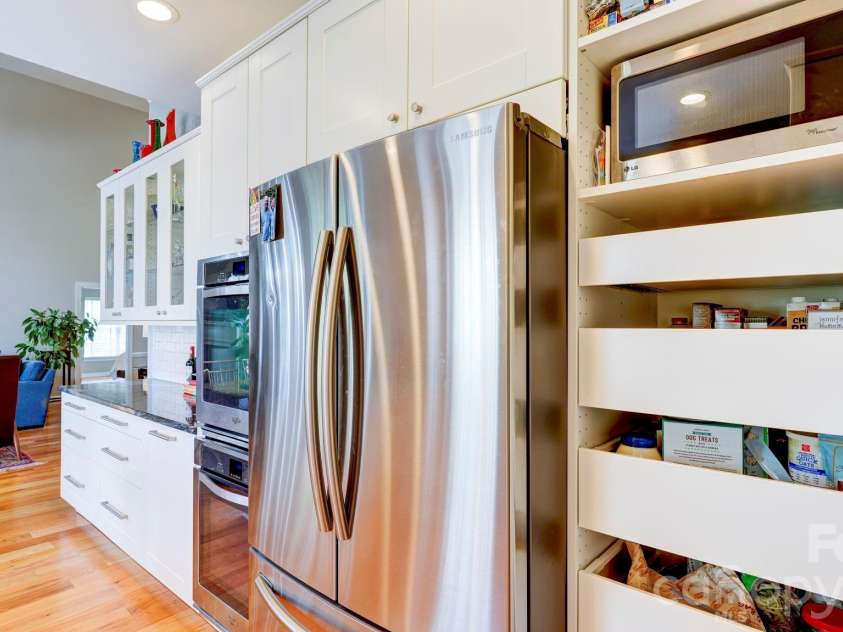 10207 Rougemont Lane, Charlotte, NC 28277.  MLS# CAR4360943, YatesRealty ID 7406. 