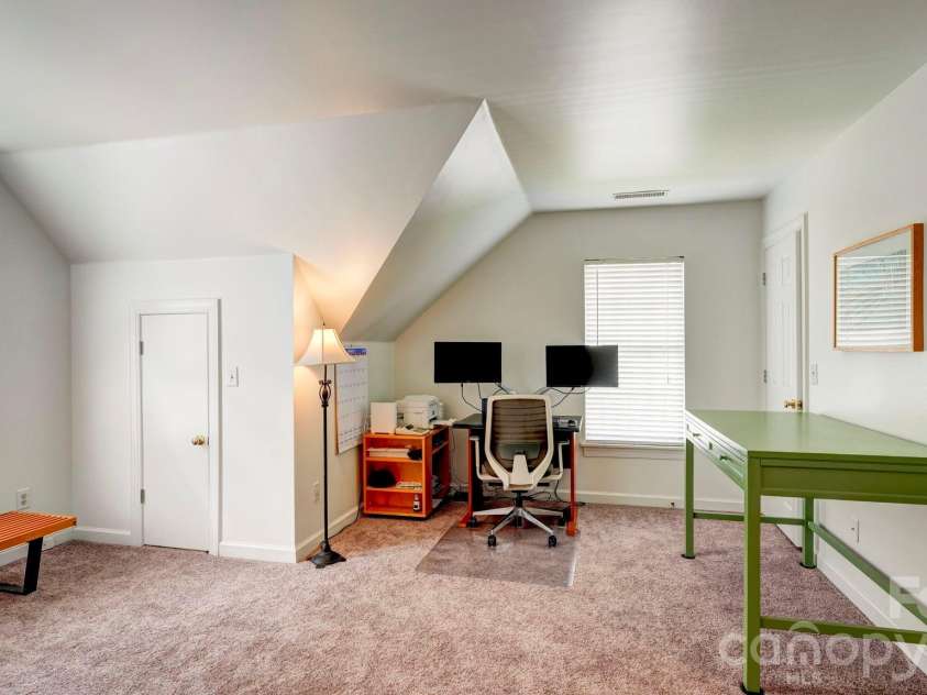 10207 Rougemont Lane, Charlotte, NC 28277.  MLS# CAR4360943, YatesRealty ID 7406. 