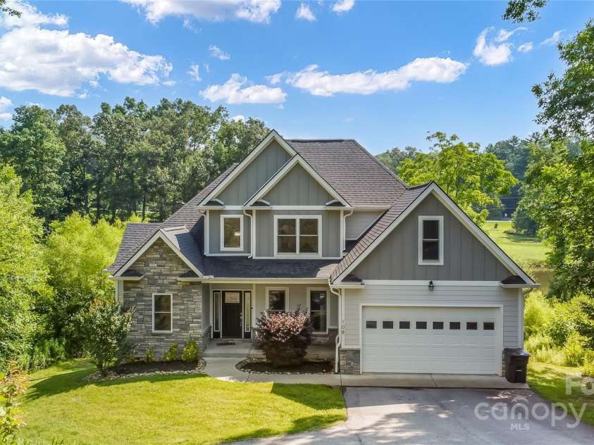 108 Course Drive, Etowah, NC 28729.  MLS# CAR4216088, YatesRealty ID 7406. 