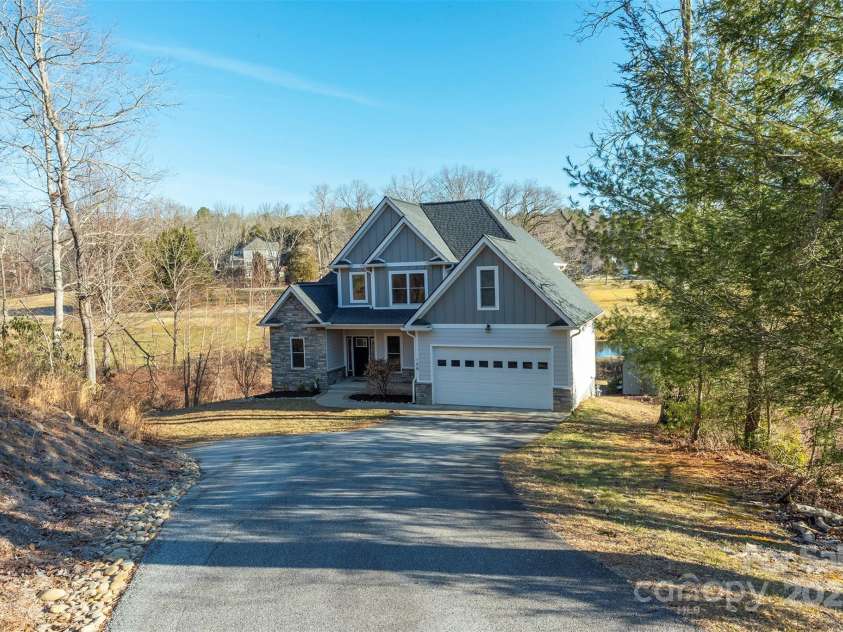 108 Course Drive, Etowah, NC 28729.  MLS# CAR4216088, YatesRealty ID 7406. Make N. Course yours and move right in!
