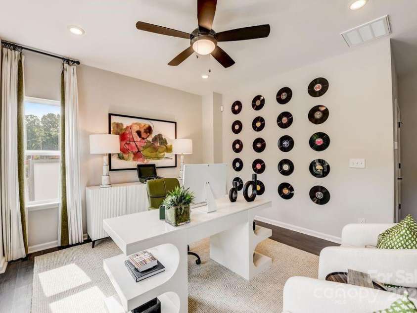 326 Catawba Avenue, Davidson, NC 28036.  MLS# CAR4250158, YatesRealty ID 7407. REPRESENTATIVE PHOTO