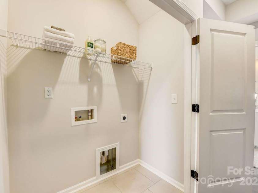 326 Catawba Avenue, Davidson, NC 28036.  MLS# CAR4250158, YatesRealty ID 7407. REPRESENTATIVE PHOTO