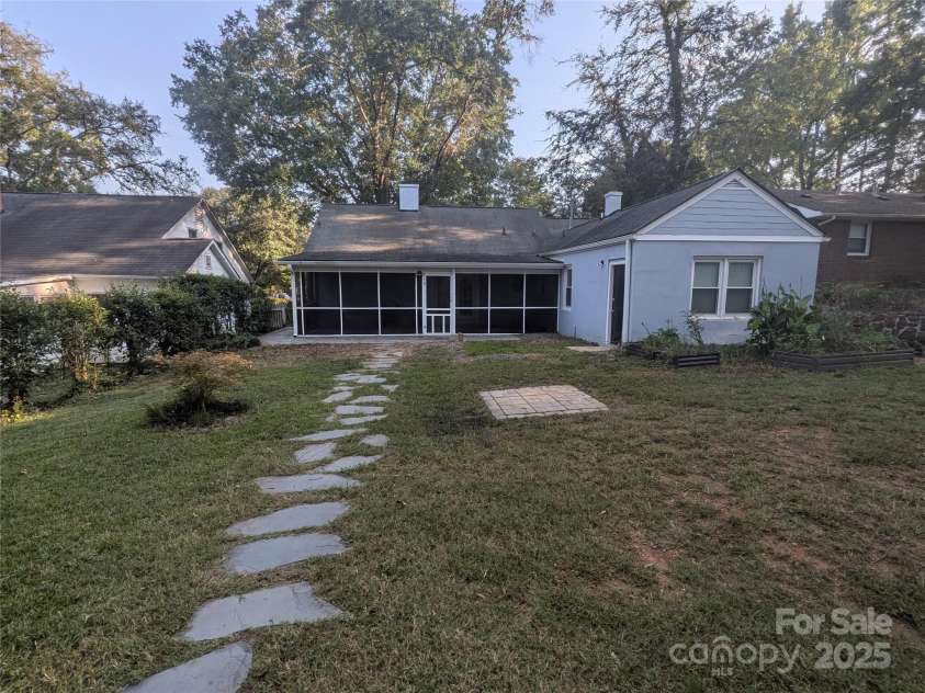 131 Glendale Avenue, Concord, NC 28025.  MLS# CAR4190131, YatesRealty ID 7408. Great Back Yard