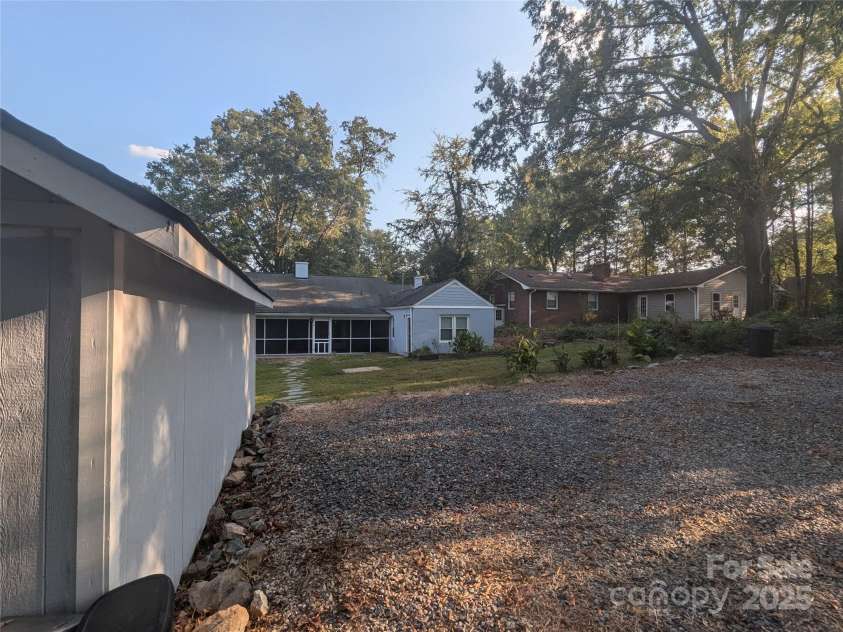 131 Glendale Avenue, Concord, NC 28025.  MLS# CAR4190131, YatesRealty ID 7408. Shed and Parking