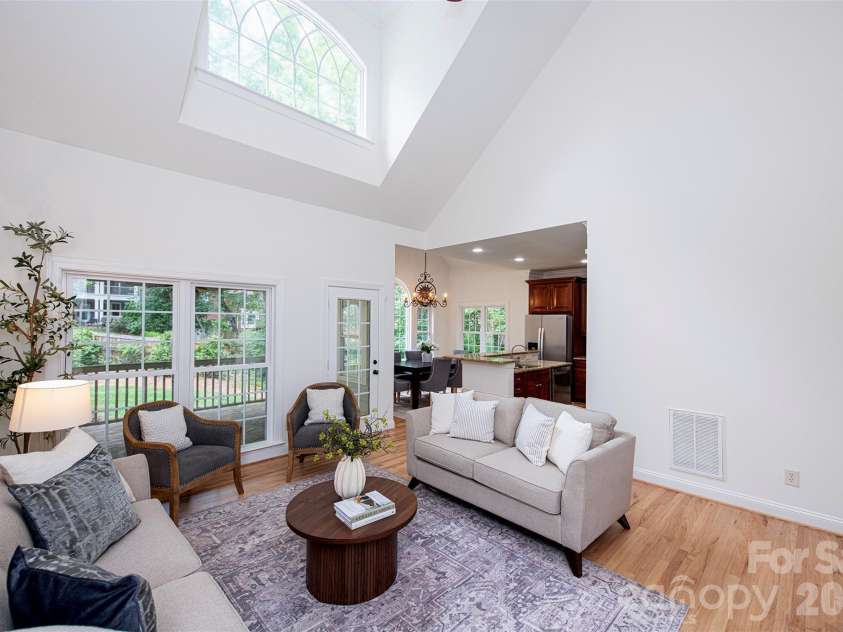 939 Linda Lane, Charlotte, NC 28211.  MLS# CAR4360605, YatesRealty ID 7408. Den Area with vaulted ceilings