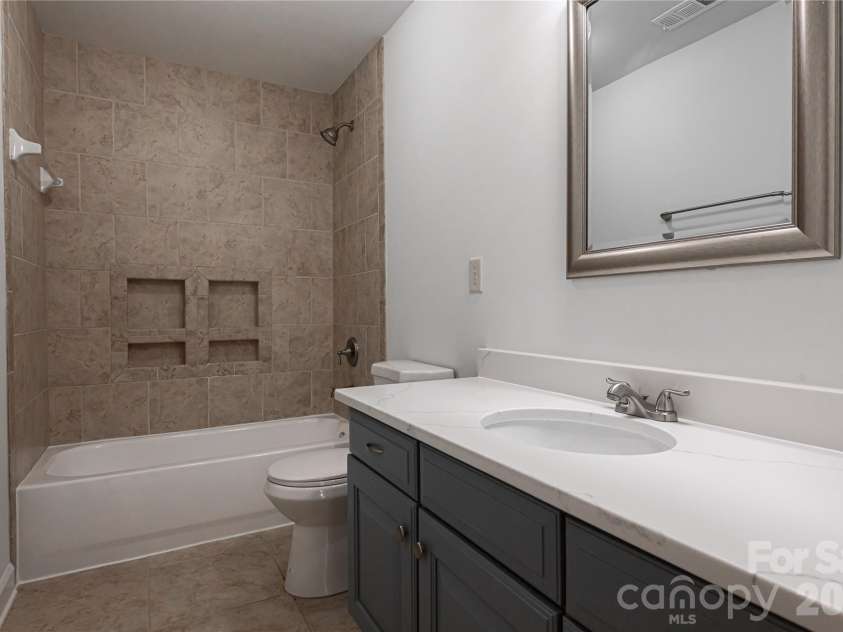 939 Linda Lane, Charlotte, NC 28211.  MLS# CAR4360605, YatesRealty ID 7408. Guest Bath upstairs