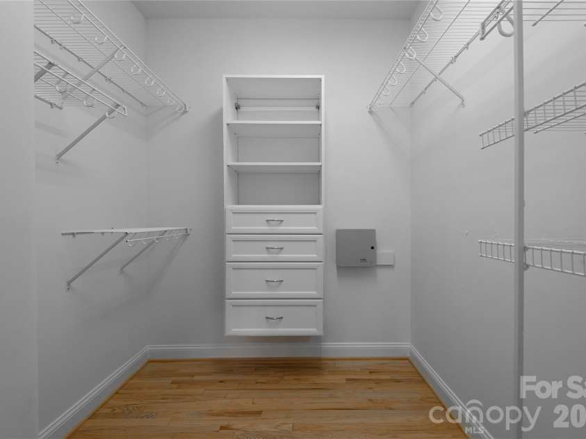 939 Linda Lane, Charlotte, NC 28211.  MLS# CAR4360605, YatesRealty ID 7408. Primary Closet