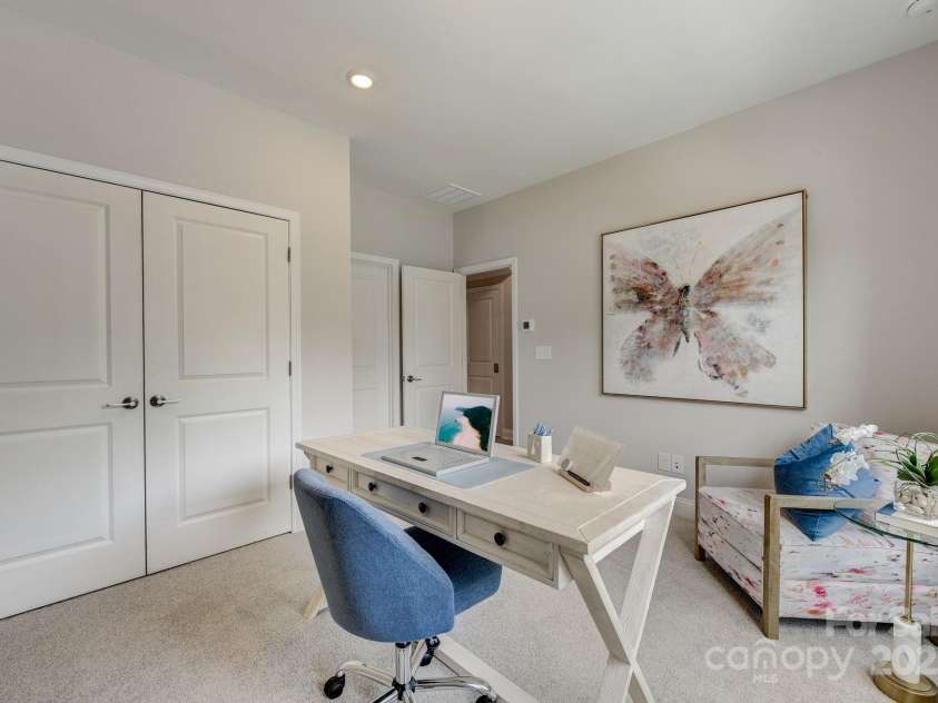 330 Catawba Avenue, Davidson, NC 28036.  MLS# CAR4250155, YatesRealty ID 7410. REPRESENTATIVE PHOTO