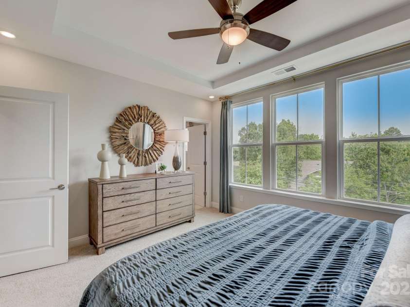 330 Catawba Avenue, Davidson, NC 28036.  MLS# CAR4250155, YatesRealty ID 7410. REPRESENTATIVE PHOTO