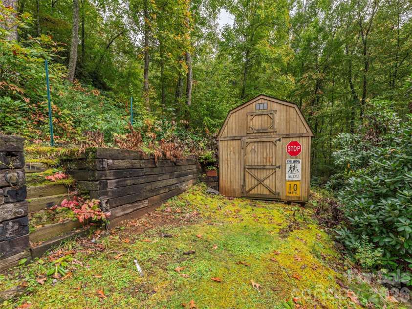 775 Chambers Cove Road, Canton, NC 28716.  MLS# CAR4309222, YatesRealty ID 7410. 