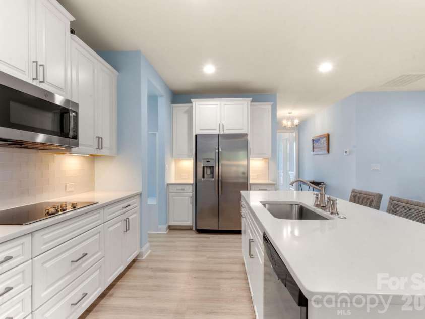 1813 Top Flight Drive, Indian Trail, NC 28079.  MLS# CAR4355513, YatesRealty ID 7411. 