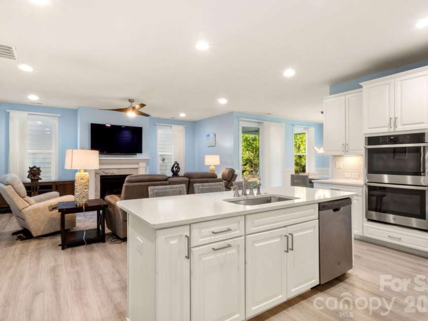 1813 Top Flight Drive, Indian Trail, NC 28079.  MLS# CAR4355513, YatesRealty ID 7411. 