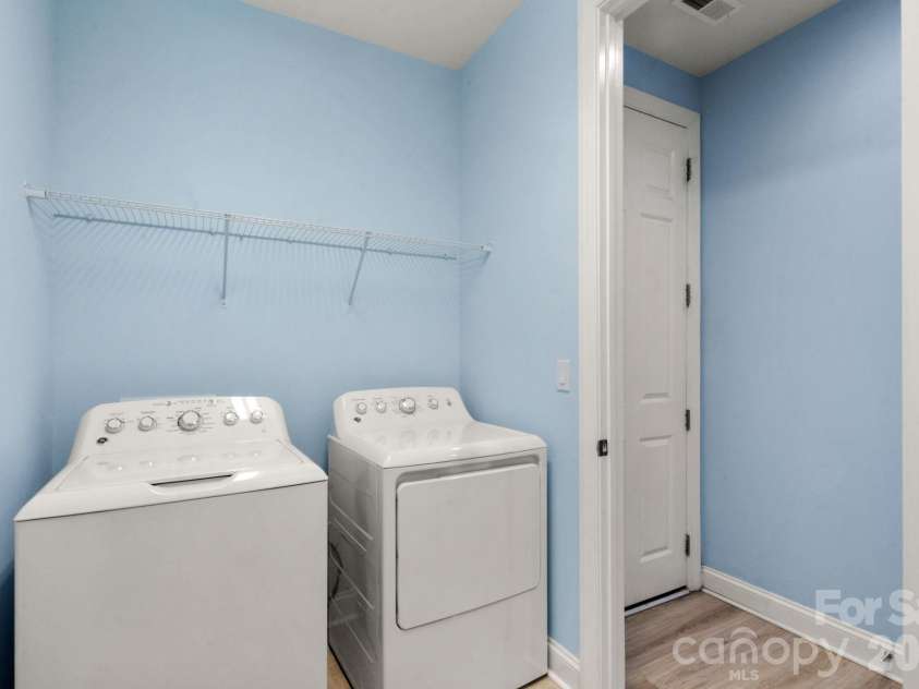 1813 Top Flight Drive, Indian Trail, NC 28079.  MLS# CAR4355513, YatesRealty ID 7411. 