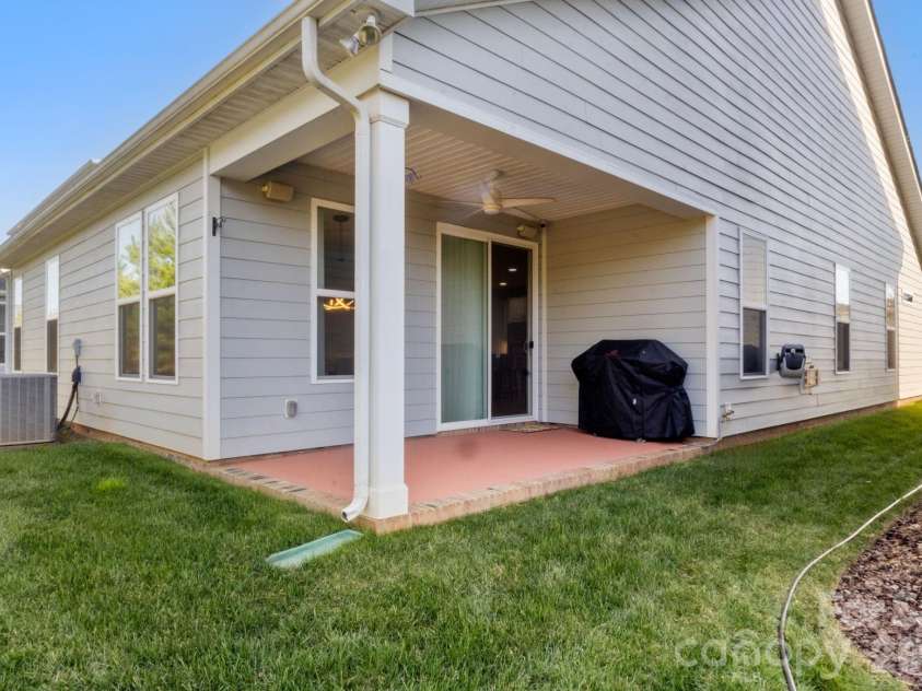 1813 Top Flight Drive, Indian Trail, NC 28079.  MLS# CAR4355513, YatesRealty ID 7411. 