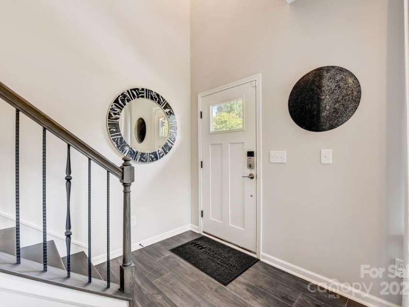 334 Catawba Avenue, Davidson, NC 28036.  MLS# CAR4250144, YatesRealty ID 7411. REPRESENTATIVE PHOTO