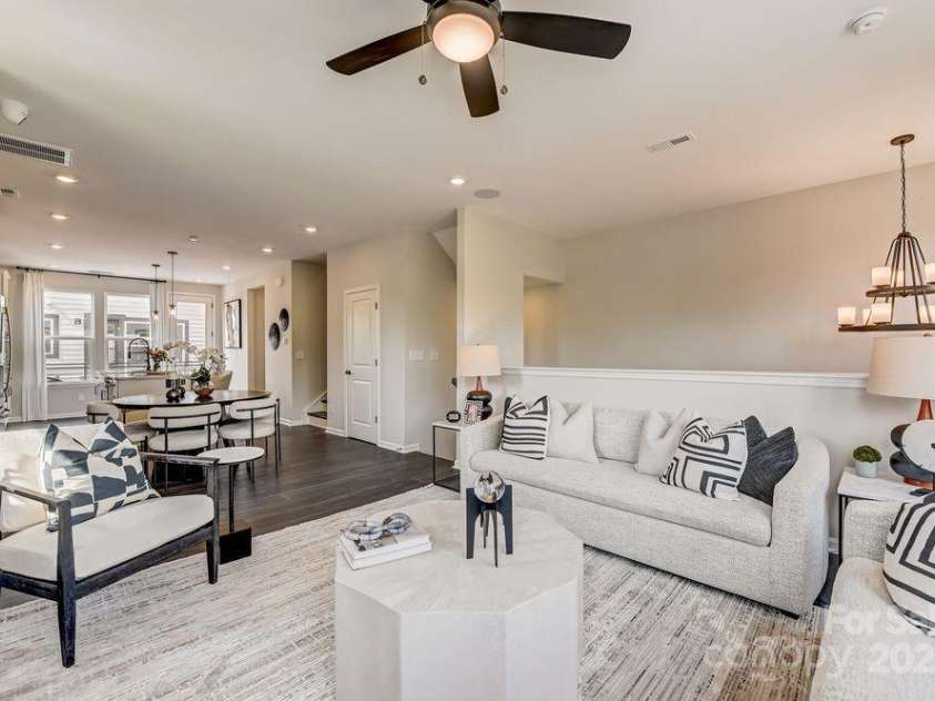 334 Catawba Avenue, Davidson, NC 28036.  MLS# CAR4250144, YatesRealty ID 7411. REPRESENTATIVE PHOTO