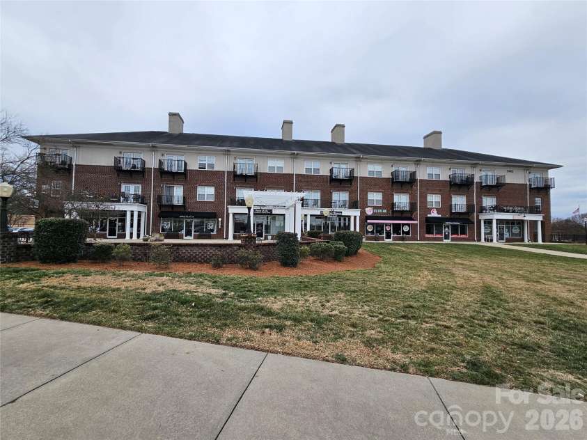 5765 Village Drive, Concord, NC 28027.  MLS# CAR4337448, YatesRealty ID 7414. 