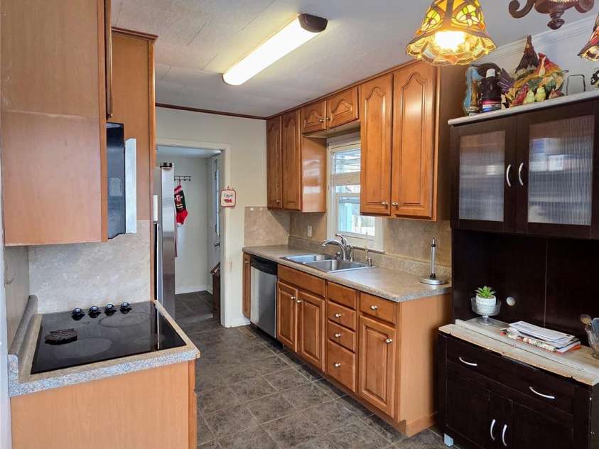 833 Dennis Street, Troy, NC 27371.  MLS# CAR4336876, YatesRealty ID 7415. 