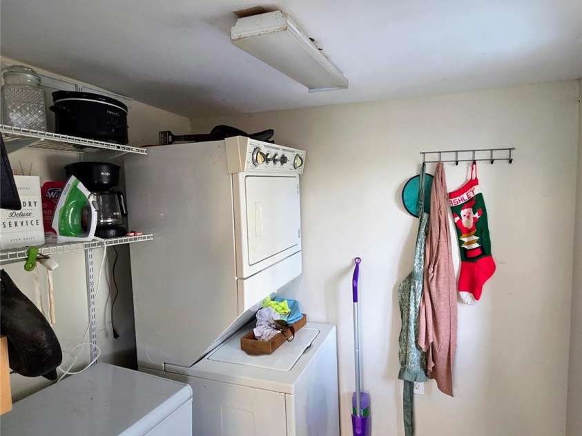 833 Dennis Street, Troy, NC 27371.  MLS# CAR4336876, YatesRealty ID 7415. 