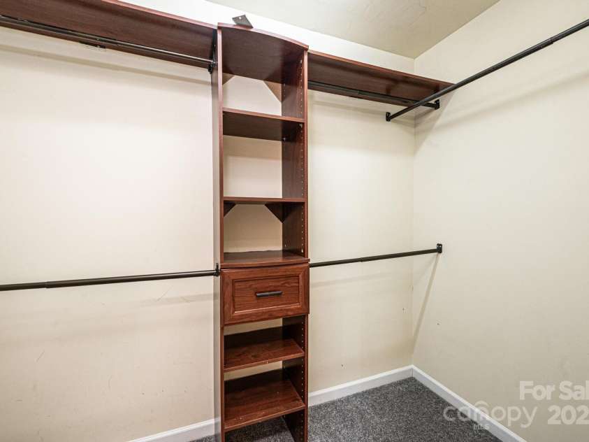 102 Brewster Court, Mooresville, NC 28115.  MLS# CAR4223330, YatesRealty ID 7417. Primary walk-in closet