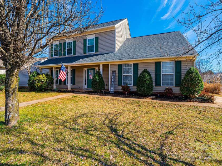 102 Brewster Court, Mooresville, NC 28115.  MLS# CAR4223330, YatesRealty ID 7417. Welcome to the neighborhood!
