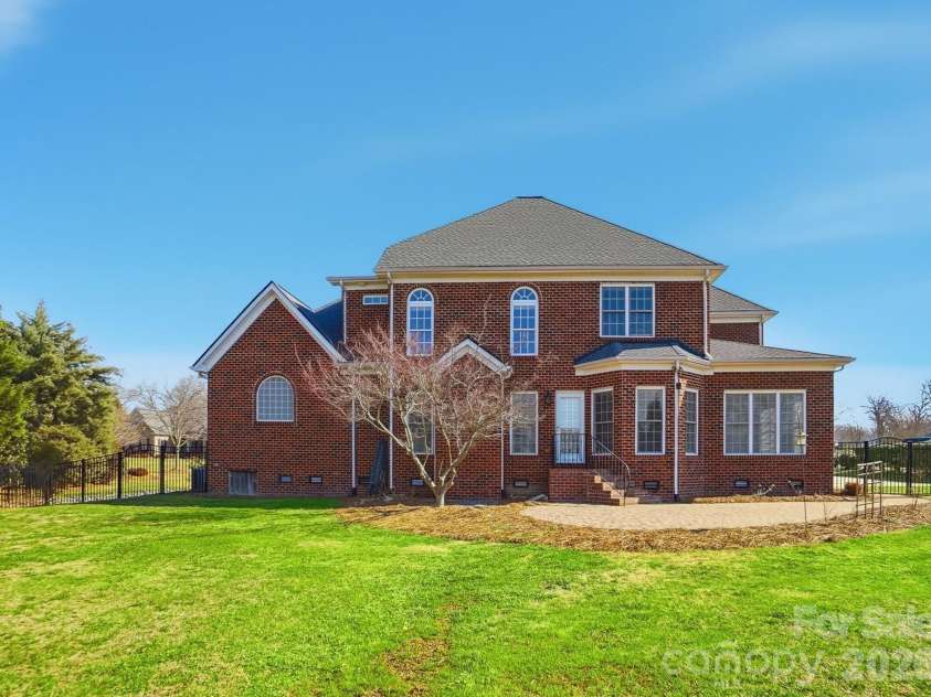 2709 Smith Field Drive, Monroe, NC 28110.  MLS# CAR4333485, YatesRealty ID 7417. Custom Paver Patio