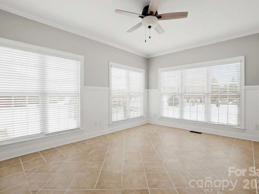 2709 Smith Field Drive, Monroe, NC 28110.  MLS# CAR4333485, YatesRealty ID 7417. Main Floor Sunroom/Bonus Room
