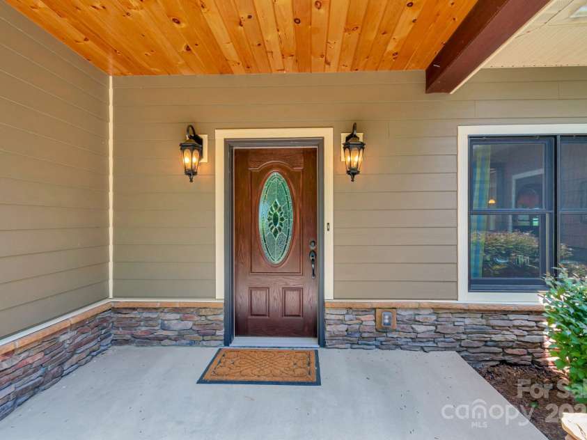 5538 Highland River Road, Lenoir, NC 28645.  MLS# CAR4235713, YatesRealty ID 7419. 