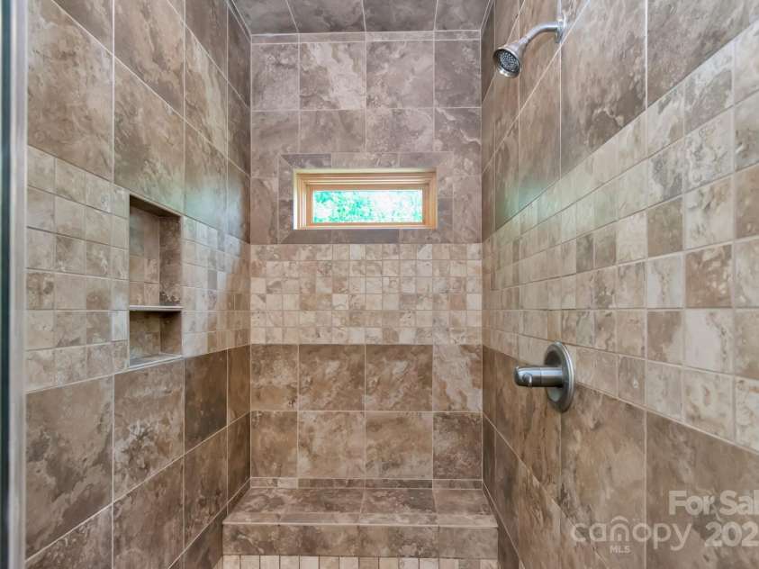 5538 Highland River Road, Lenoir, NC 28645.  MLS# CAR4235713, YatesRealty ID 7419. 