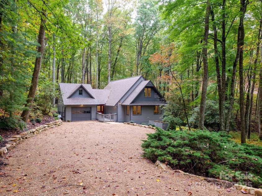 77 Selu Court, Brevard, NC 28712.  MLS# CAR4310038, YatesRealty ID 7419. 