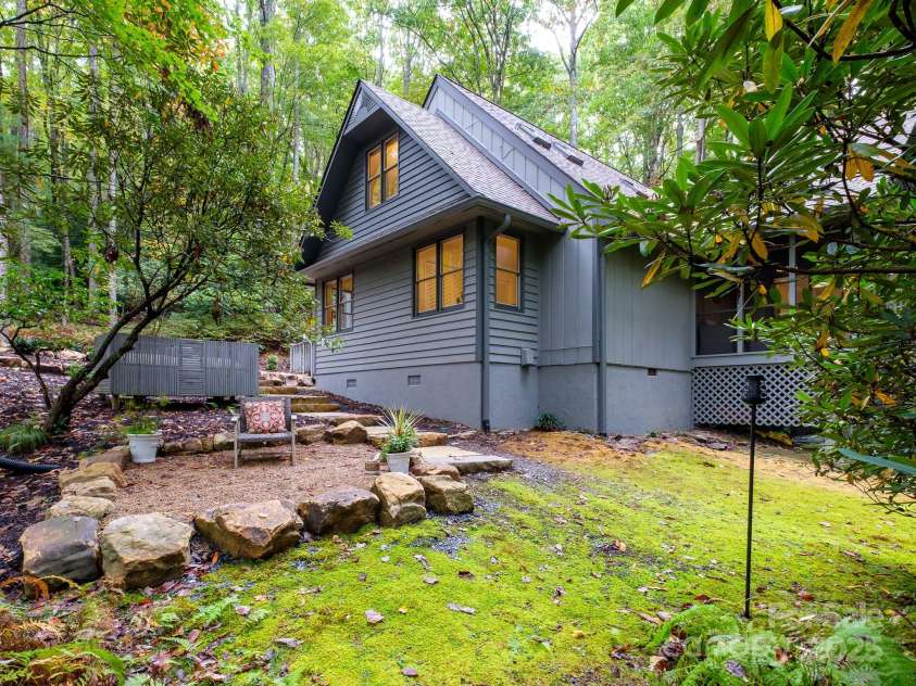 77 Selu Court, Brevard, NC 28712.  MLS# CAR4310038, YatesRealty ID 7419. 