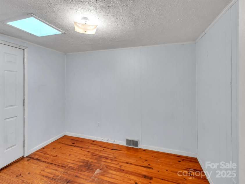 18 & 44 Sierra Point, Waynesville, NC 28786.  MLS# CAR4333158, YatesRealty ID 742. 