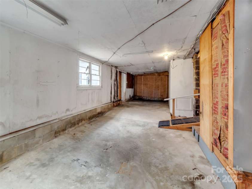 18 & 44 Sierra Point, Waynesville, NC 28786.  MLS# CAR4333158, YatesRealty ID 742. 