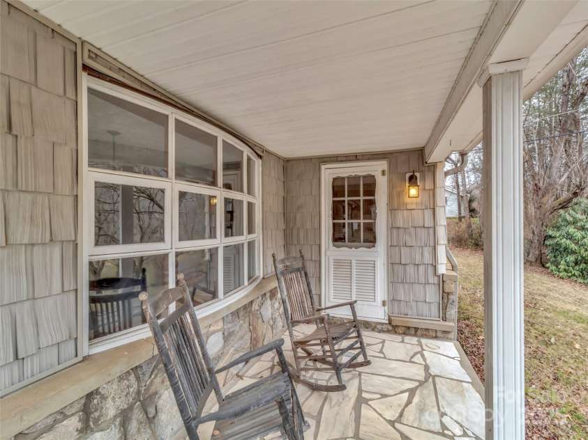 18 & 44 Sierra Point, Waynesville, NC 28786.  MLS# CAR4333158, YatesRealty ID 742. 