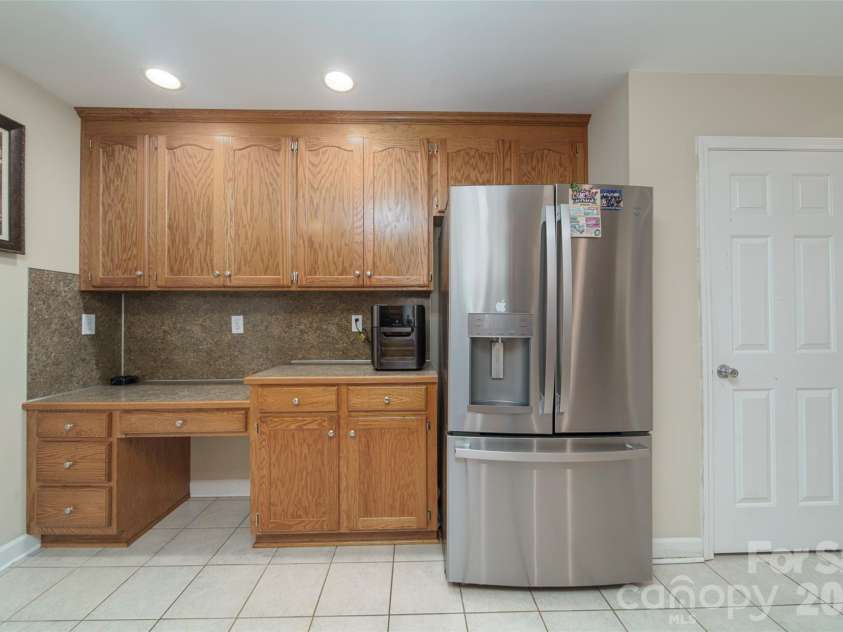 119 Bluff Court, Statesville, NC 28625.  MLS# CAR4341801, YatesRealty ID 7420. 