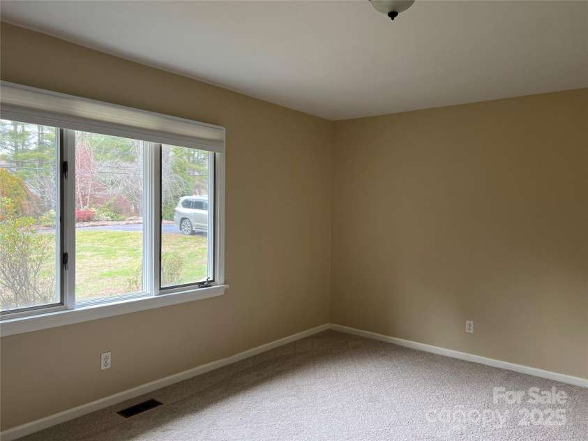 3870 Kanuga Road, Hendersonville, NC 28739.  MLS# CAR4209718, YatesRealty ID 7420. Primary Bedroom