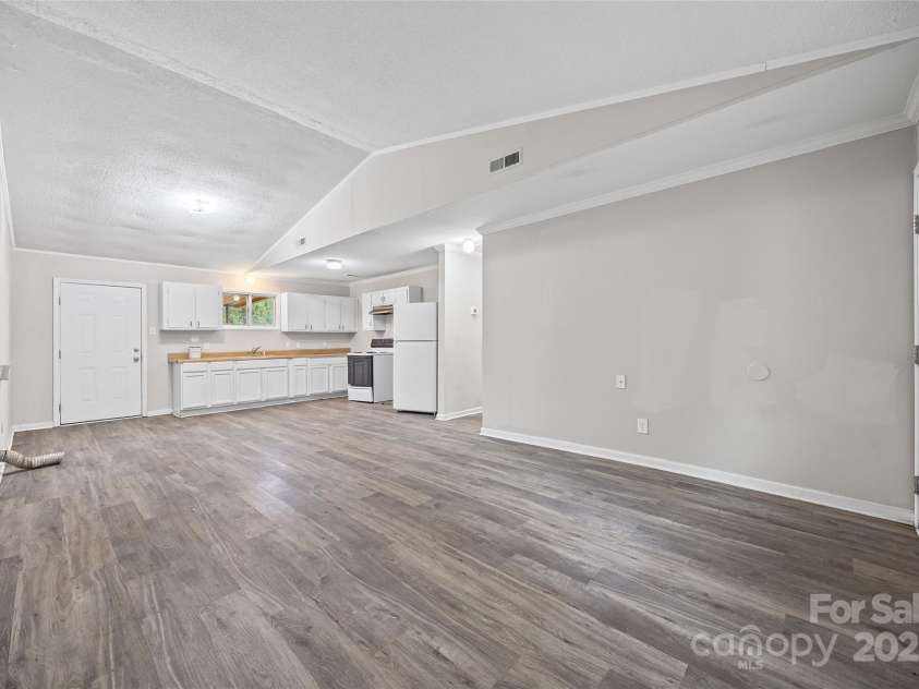 616 Simpson Street, Rock Hill, SC 29732.  MLS# CAR4315612, YatesRealty ID 7421. 