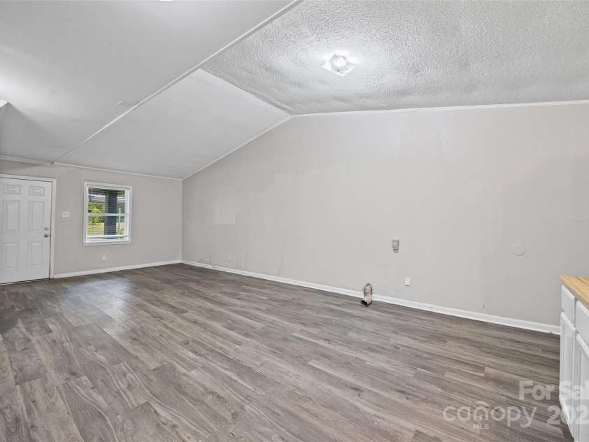 616 Simpson Street, Rock Hill, SC 29732.  MLS# CAR4315612, YatesRealty ID 7421. 